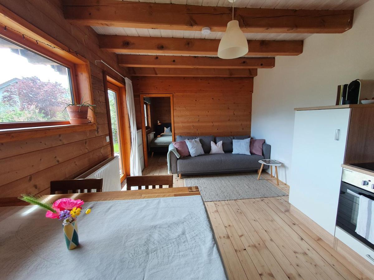Helle Und Idyllische 2 Zimmer Wohnung Am Rande Von ベルリン エクステリア 写真